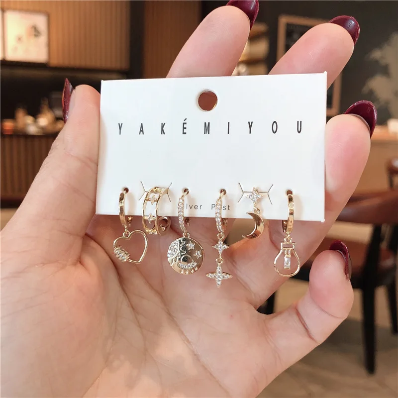 

2021 Coin Size Inlaid With Shiny Zircon 6Pcs/Set Heart-Shaped Hollow Earrings Bulb Style Earring Women Exquisite Gift Jewelry