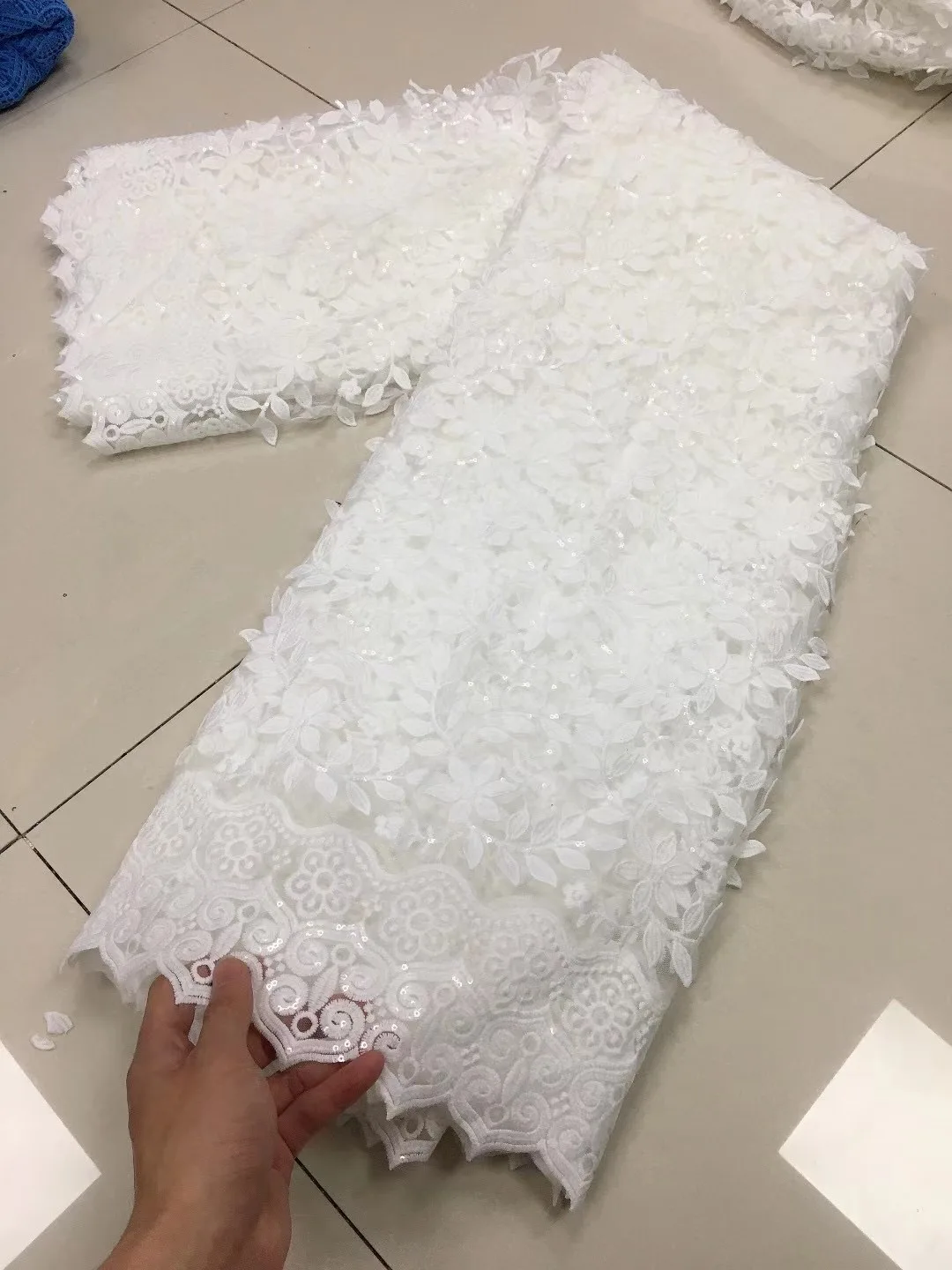 

2021 Hot Sale Nigerian Laces Fabrics High Quality Tulle African Laces Fabric Wedding African French Net Lace
