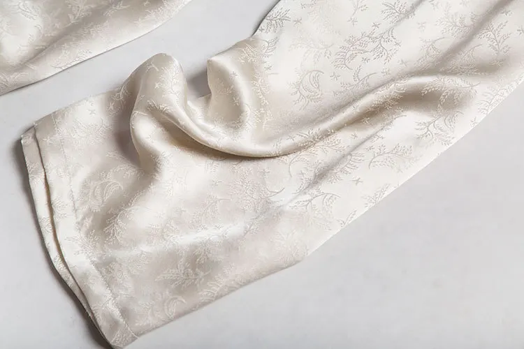 Gummi Silk Jacquard Retro Mulberry Silk Wide-leg Pants Cream White Color Wide Leg Pants Bright Silk Elegant Fashion Loose