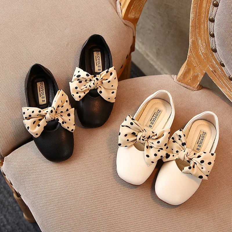 Весенние детские туфли принцессы Кожаные на плоской подошве с бантом для