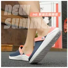 Женские сандалии 2021 повседневные Кроксы унисекс дышащие пляжные сандалии Летние слипоны желе обувь для женщин