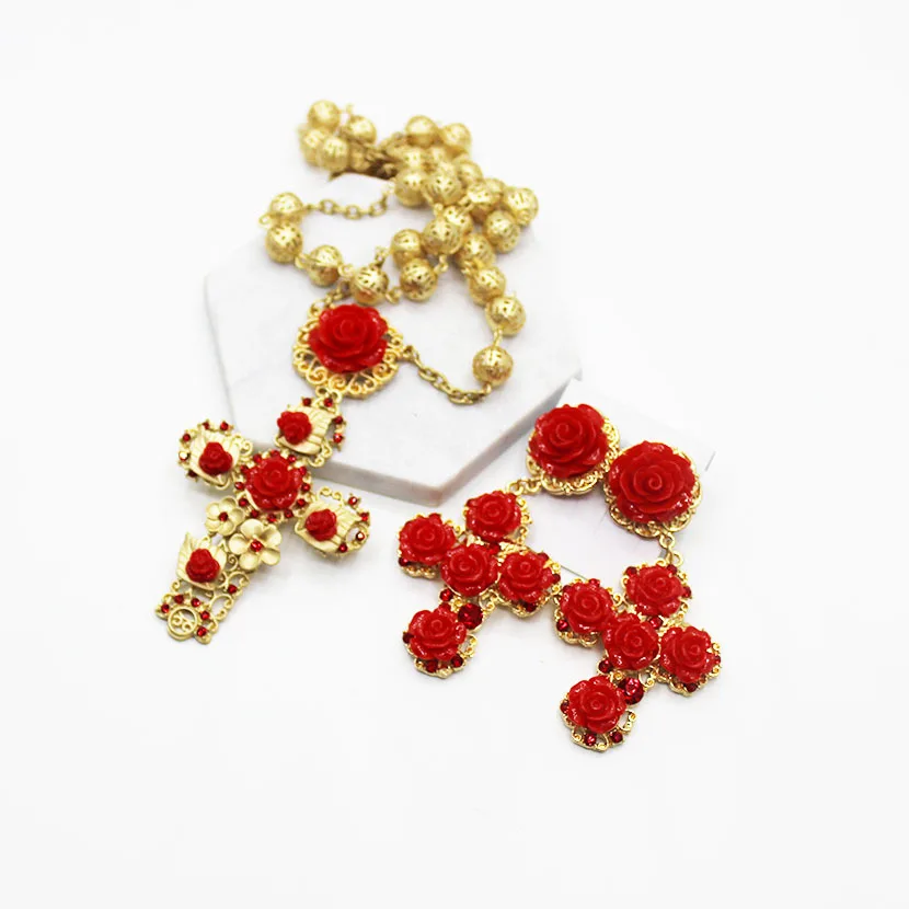 Женские серьги с красными цветами|Цепочки| |