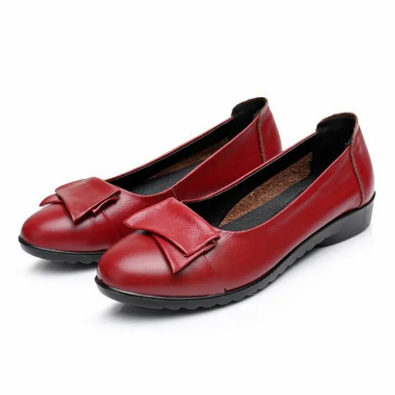 Женские туфли из мягкой воловьей кожи черные или красные на плоской подошве