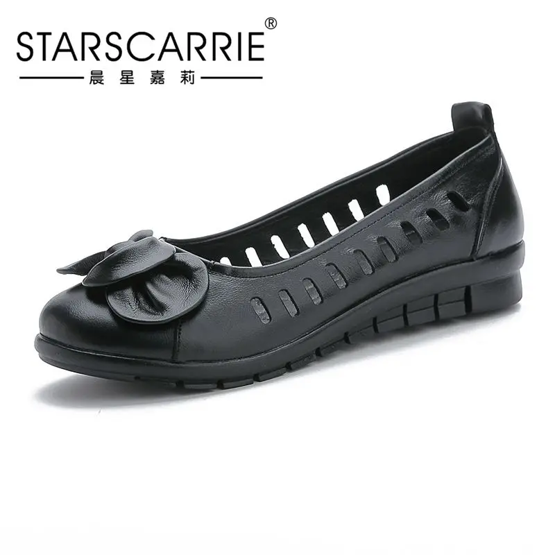 

2021 spring and summer new shallow mouth middle aged and old women's shoes casual hollow bow single shoes women's flat sandals