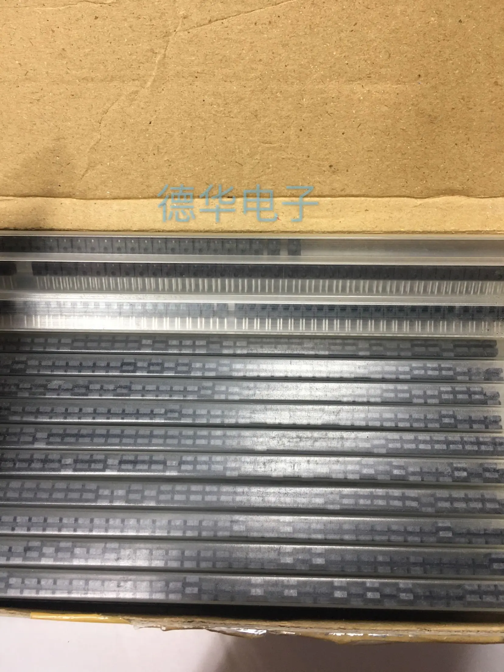 

Новый импортный 100% оригинальный GP1S95 GP1S95J0000F GP1S93 GP1S93J0000F GP1S94 GP1S94J0000F