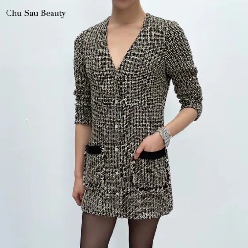 

New ZA Women Costume Jewelry Button Decorated Textured Dress Fashionable V-Neck Long Sleeve Slim Sweater Knitted Cardigan