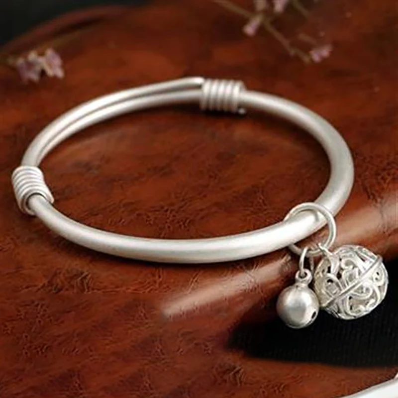 

Designer original new solid bell bracelet retractable push-pull exquisite elegance charm ladies silver jewelry
