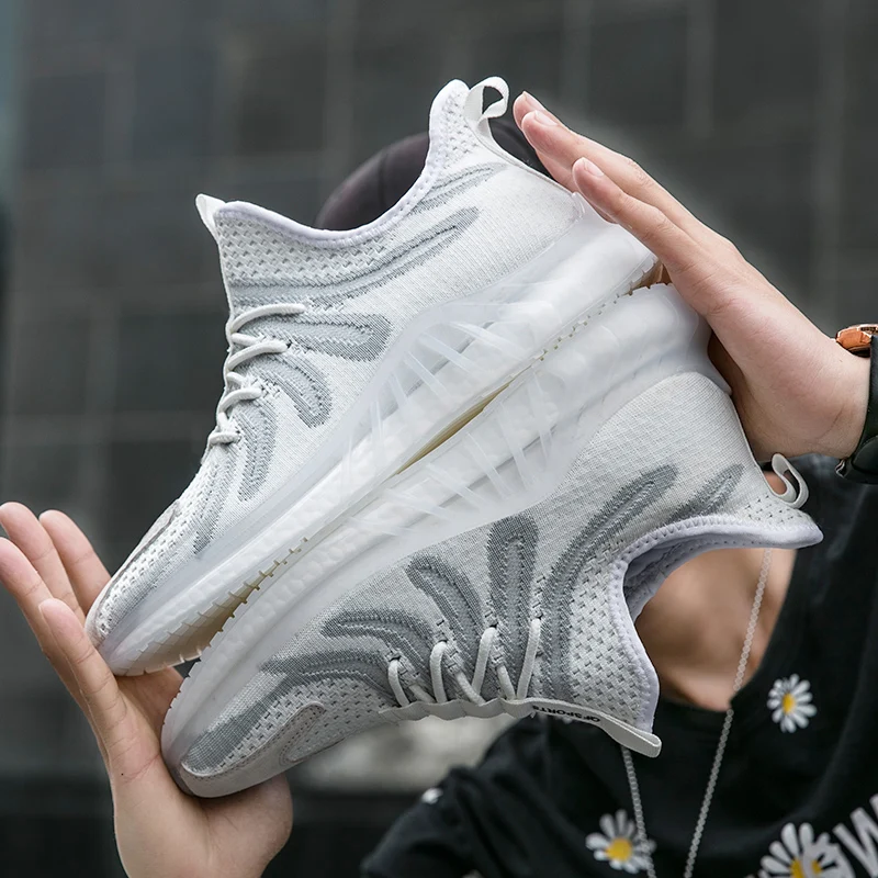 

New men sneakers sports elastic outdoor breathable fashion jogging shock absorption running