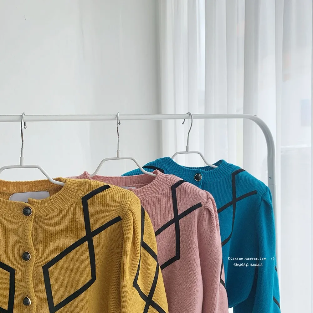 

RoseDiary Vintage Knitted Cardigan Sweater Women V Neck Long Sleeve Knitwear Casual Loose Outwear Female Tops Slim Short Sweater