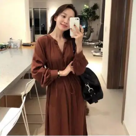 Осеннее корейское длинное платье рубашка с V образным вырезом и пуговицами
