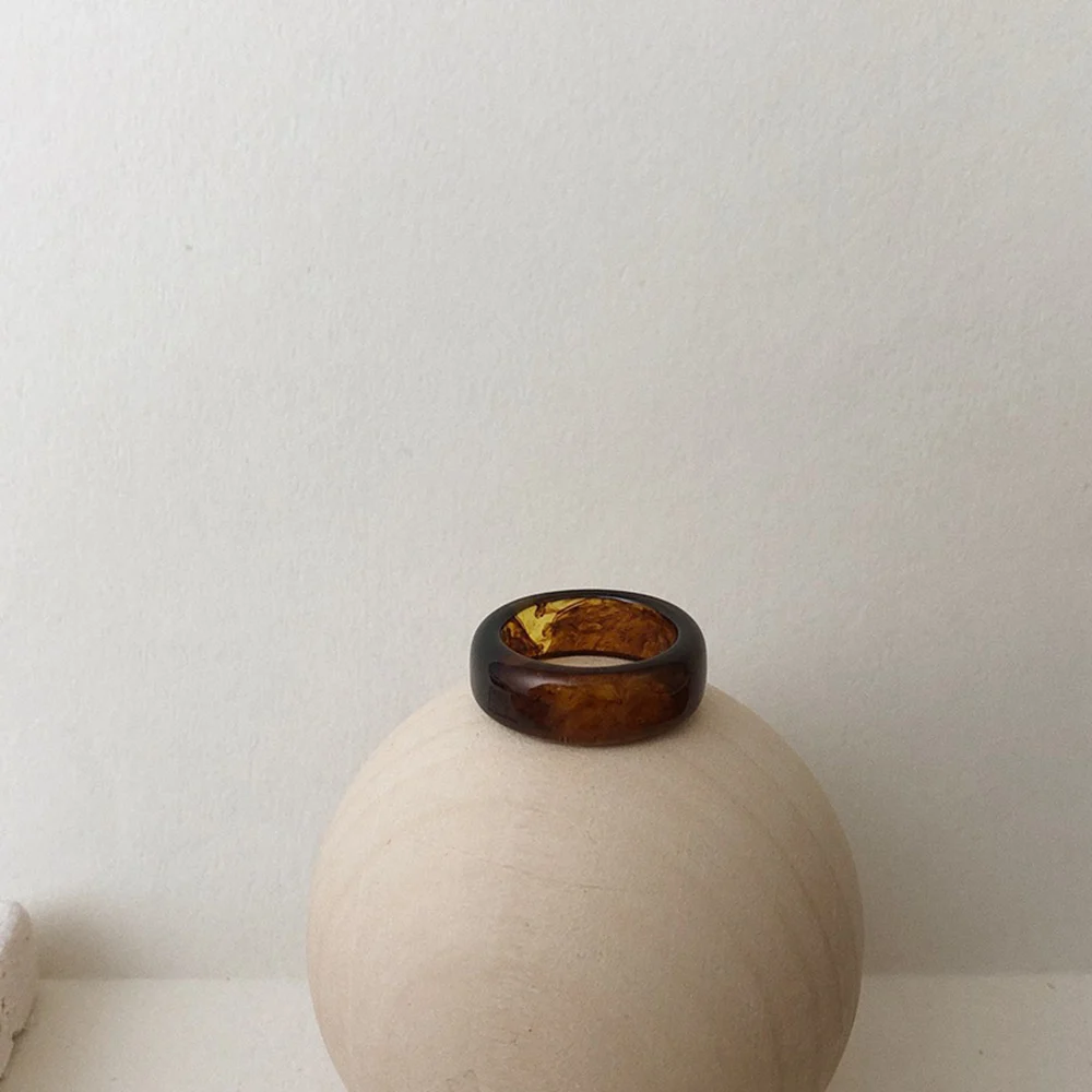 

4pcs/set New Colorful Irregular Geometric Round Rings Finger Rings Acetate Ring Resin Rings For Women Girls Jewelry 2021