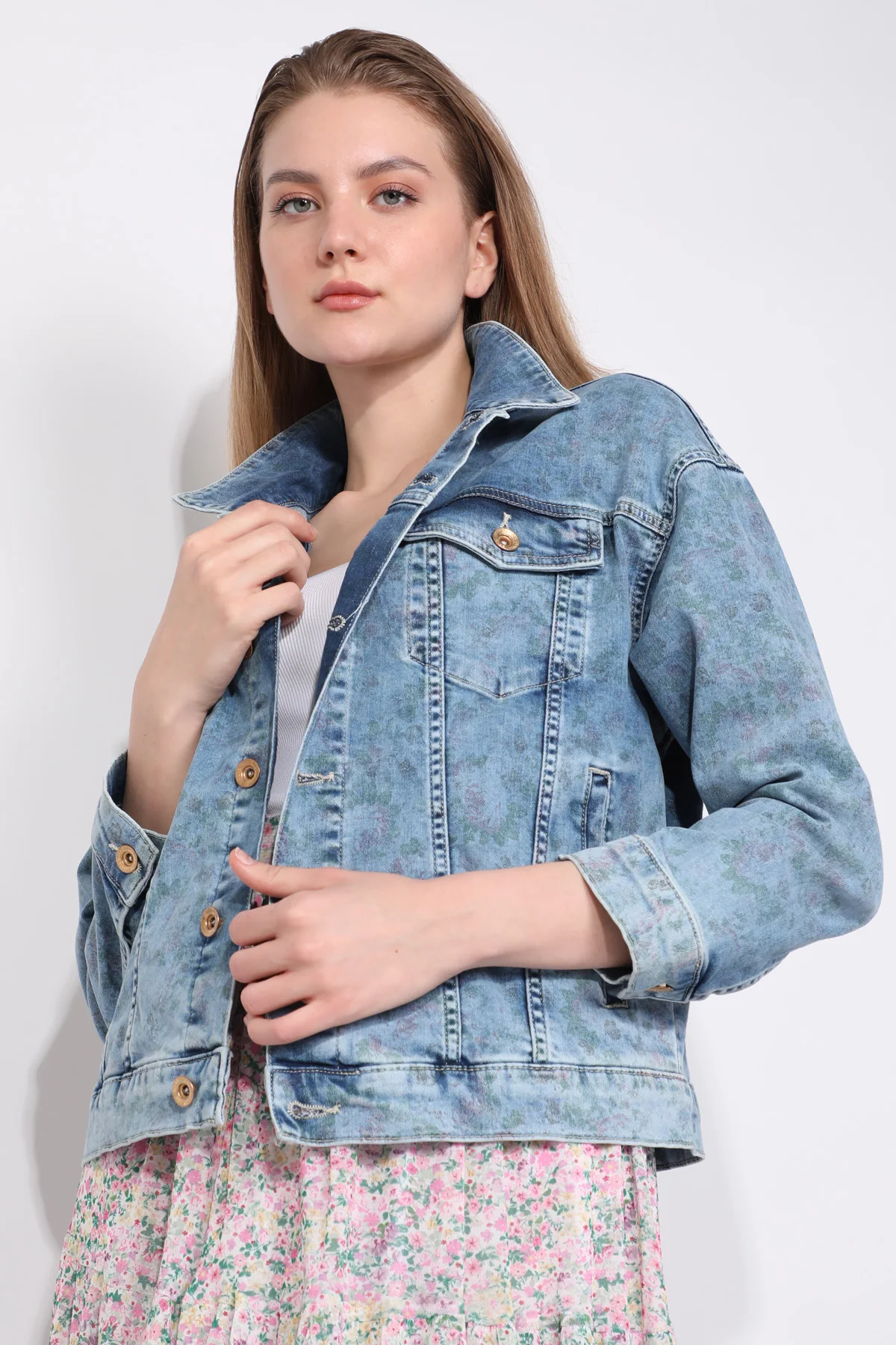 

Bask Desenli Oversize Kadn Jean Ceket