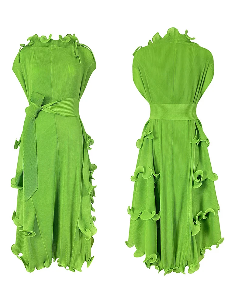 

Solid color lotus leaf collar loose multi-level curling lace waist pleated dress ladies summer new fashion big hem Puff skirt