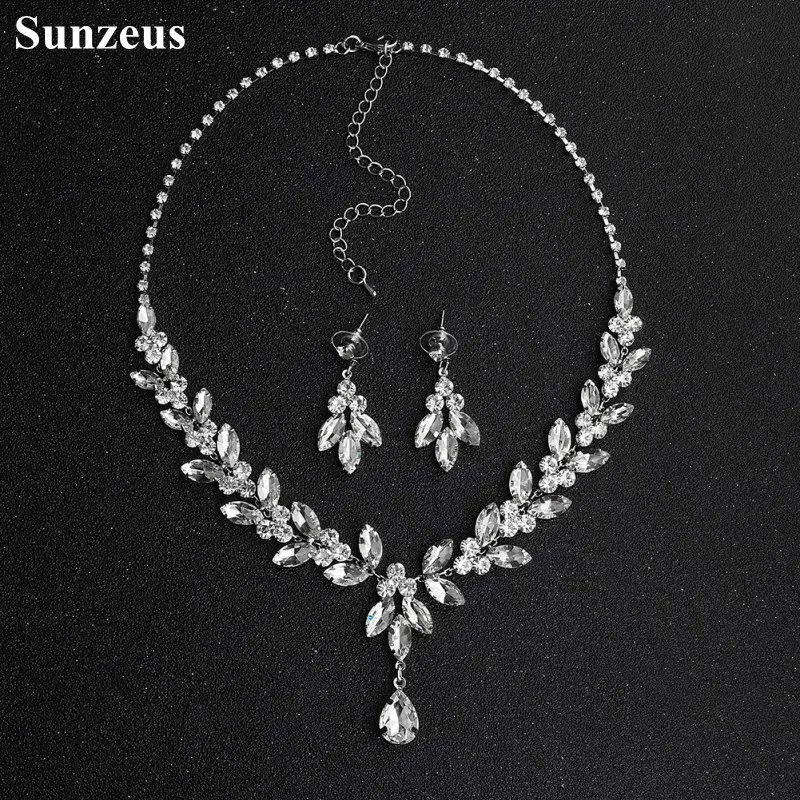 

Свадебные украшения набор жемчужное ожерелье с серьги-гвоздики с серебряными кристаллами для женщин обручальные кольца вечерние аксессуа...