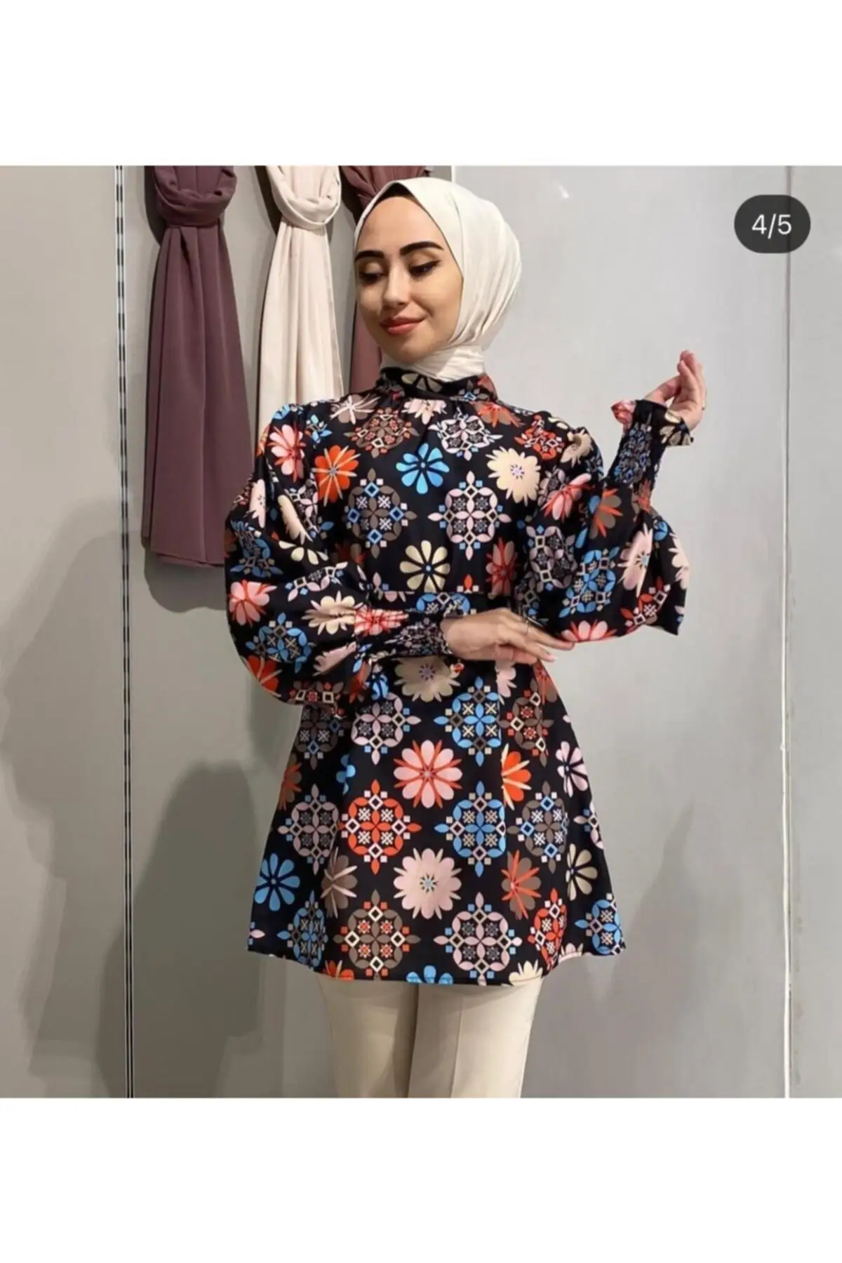 

Hijab Tunic Floral Large Size Long Trend Navy Blue