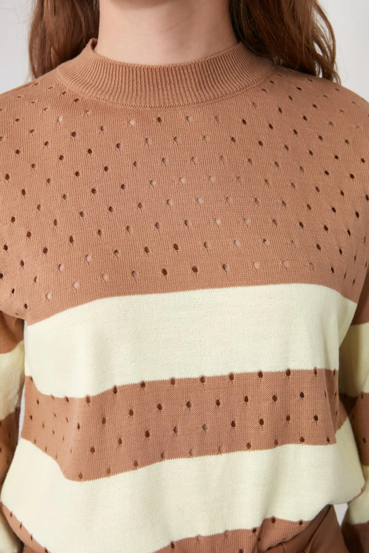 

Trendyol Striped Cellular Knitwear Sweater TWOAW21KZ1396