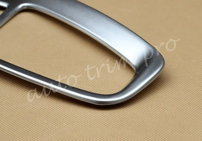 Хромированная панель на приборную с вентиляционным отверстием для Jeep Cherokee KL