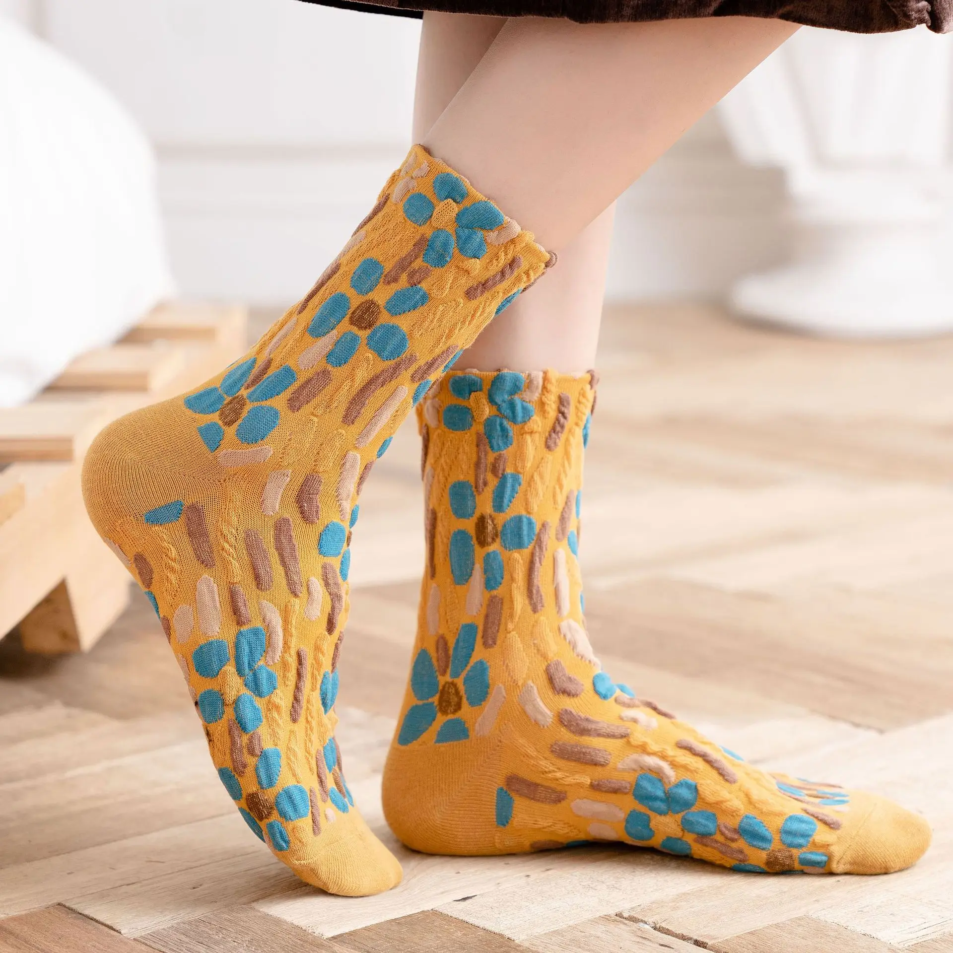

2022 Autumn Winter Thick Warm Long Socks Women Ethnic Harajuku Retro Woman Socks Japanese Korean Fashion Kawaii Cute Socks Gifts