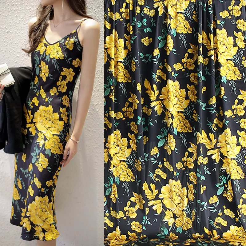 

Fashion Yellow Rose Flower Printed Imitate Silk Satin Fabric For Woman Dress Blouse Pajamas Tissu Tela Хлопок материал DIY Cloth