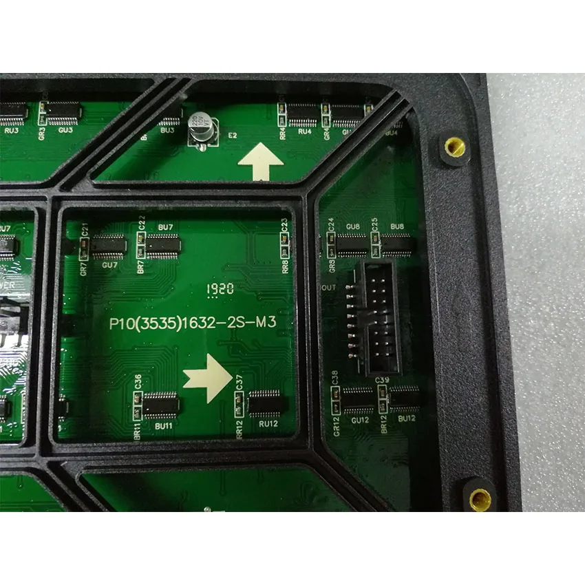 Светодиодный модуль 32*16 пикселей SMD 1/2S P10 наружный матричный СВЕТОДИОДНЫЙ знак