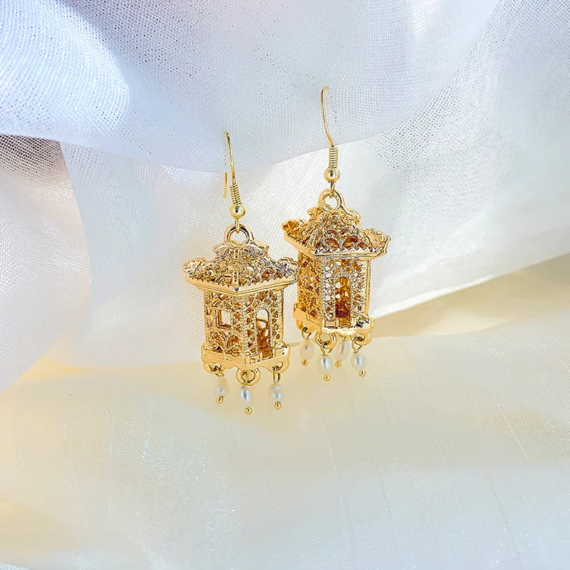 

USTAR Chinoiserie Pavilions Drop Earrings for Women Female Gold color Pearl Dangle Earrings Tassel Party Jewelry Gifts