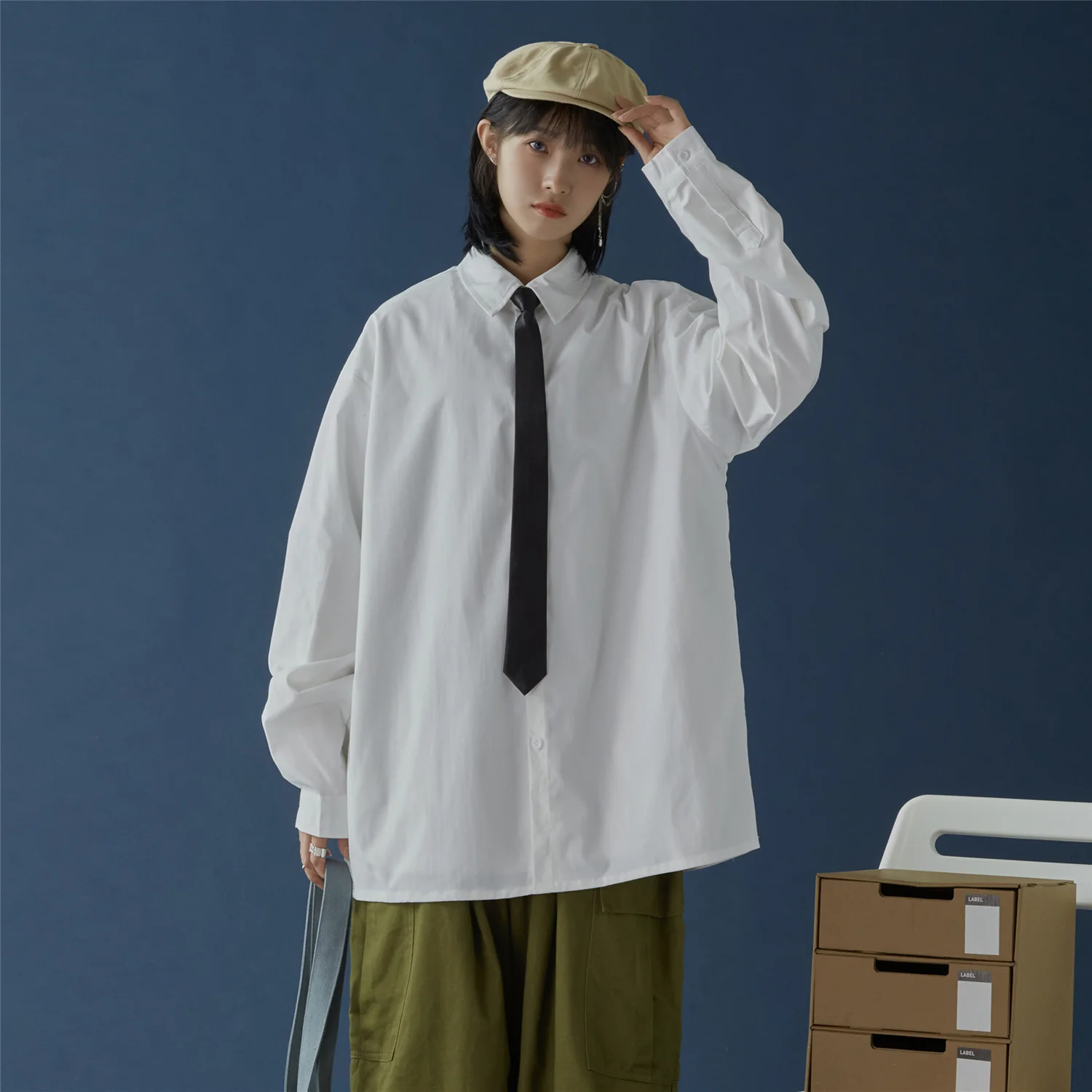 Блузка женская оверсайз с длинным рукавом дизайнерская модная Однотонная