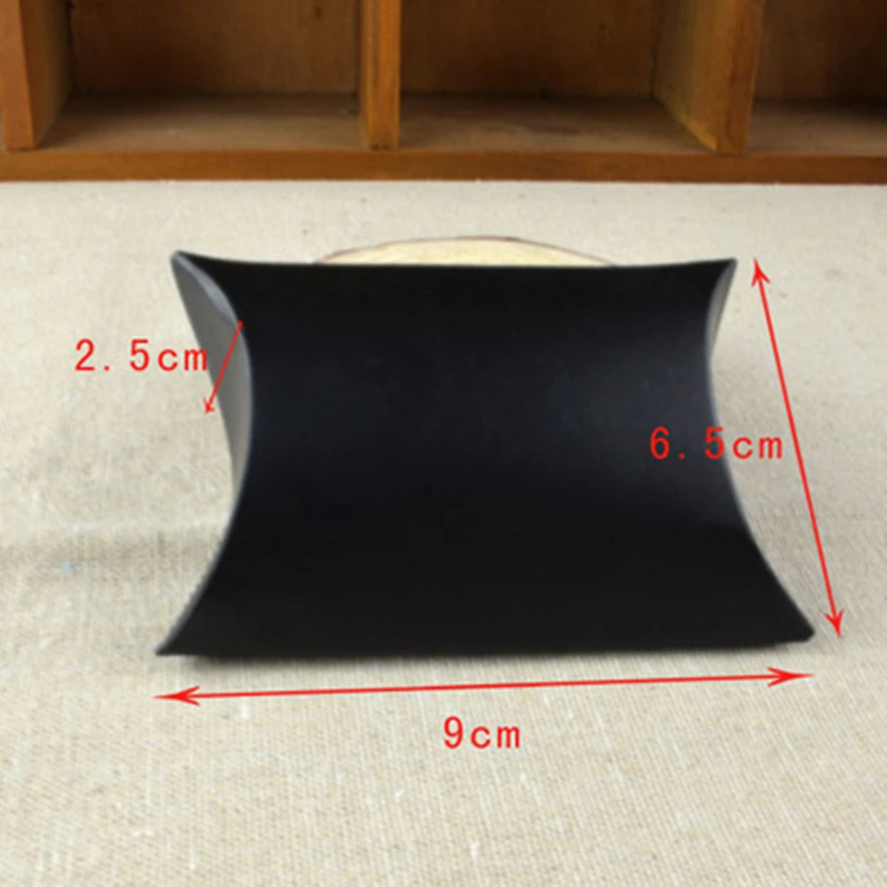 

10pcs Wedding Pillow Box Kraft Paper Candy Box Retro European Style Candy Packing Box Bag Creative Wedding Candy Paper Box