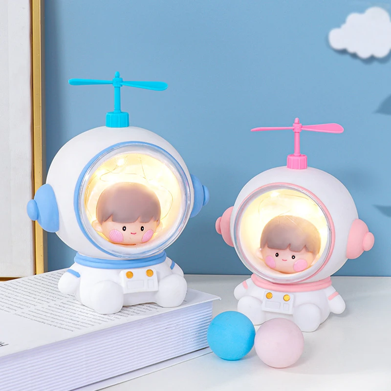 

Ночсветильник с милым мультяшным астронавтом, творческое настольное украшение для дома, гостиной, спальни
