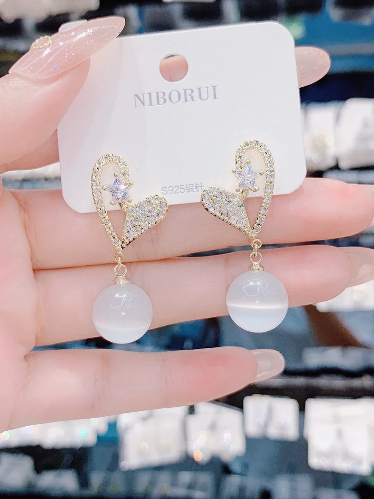 

Exquisite Love Cat Eye Eardrop 2021 New Fashionable Temperament Versatile Small Earrings Earrings For Women