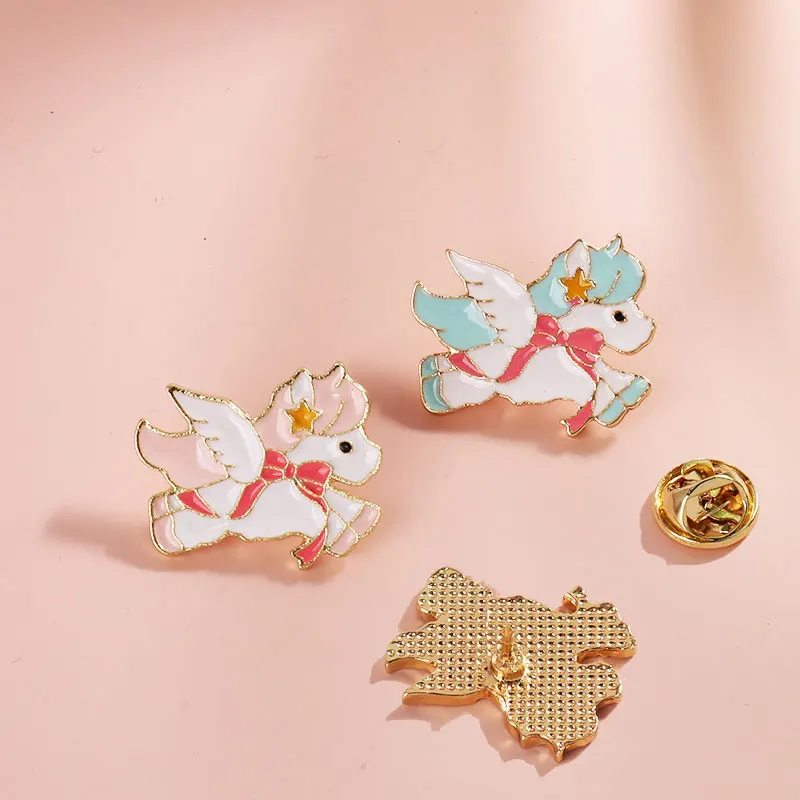 

1 Piece of Animal Horse Unicorn Icon on The Pin Kawaii Icon Badge Backpack Backpack Badge Clothing Alloy Badge Brooch