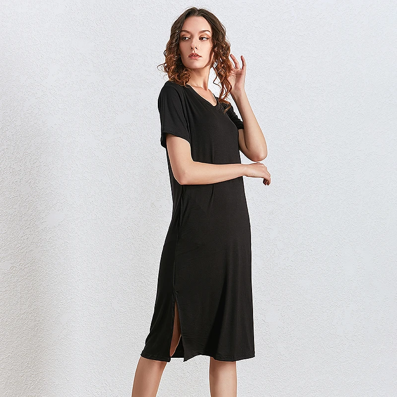 Платье с коротким рукавом TWOTWINSTYLE весеннее черное платье оверсайз v образным