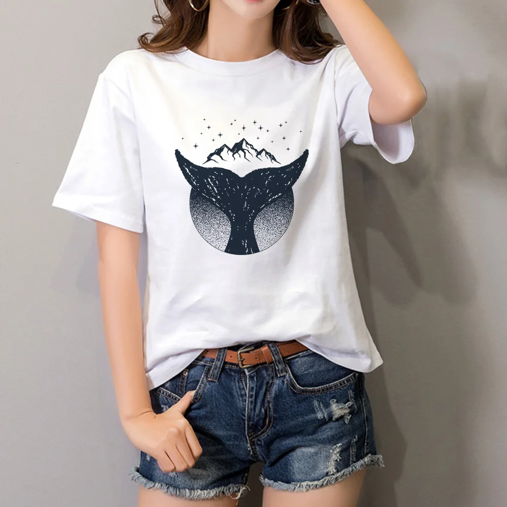 

LUSLOS Whale and Moon Women T-Shirts Moon Tops Tee for Gothic Girl Pastel Goth Aesthetic Clothing Cotton Short Tshirt Hipster