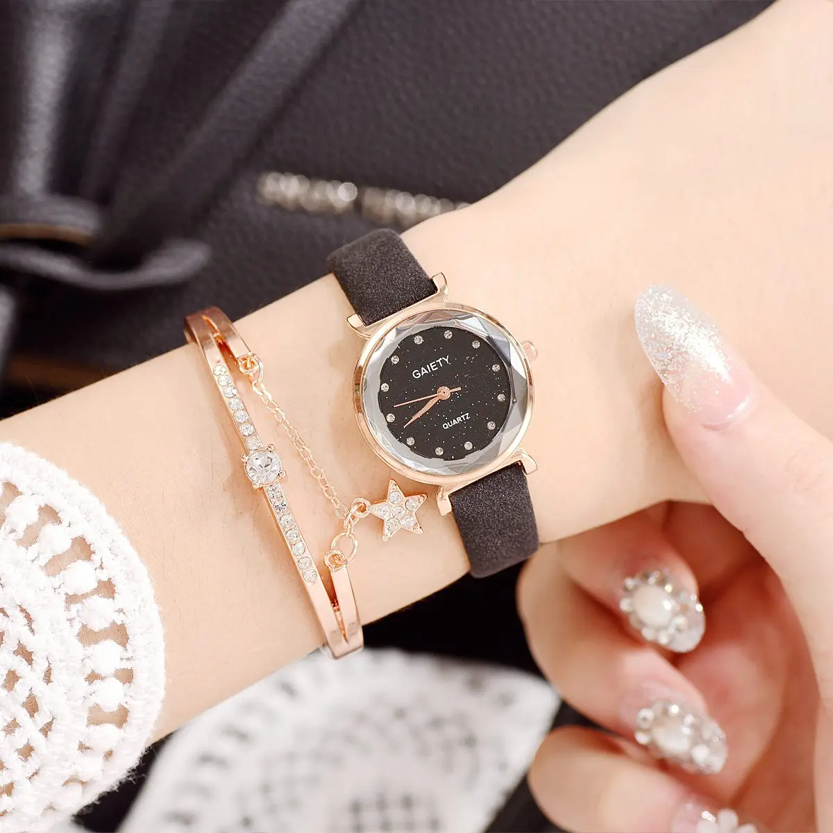 Модные женские кожаные часы Роскошные кварцевые наручные модные часы|Женские