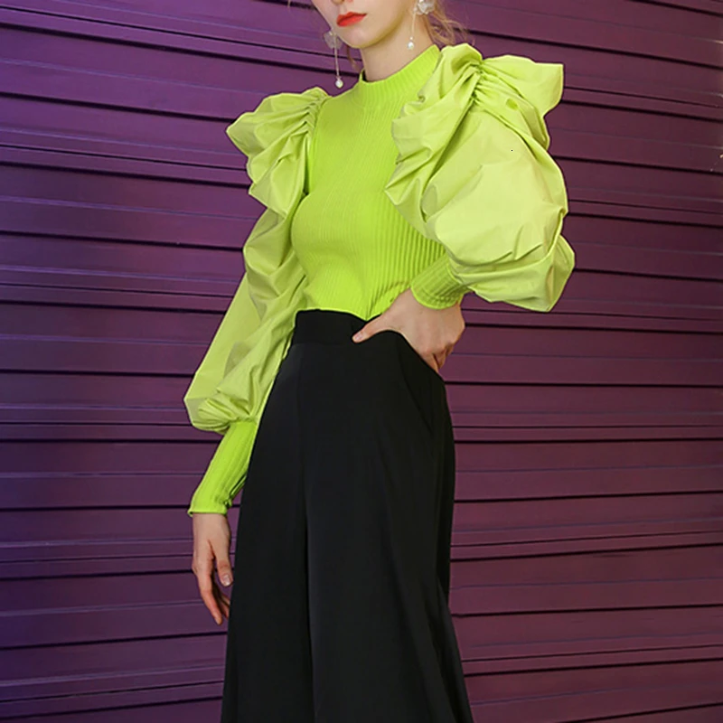 Женский вязаный свитер TWOTWINSTYLE пуловер с круглым вырезом рукавами-фонариками и