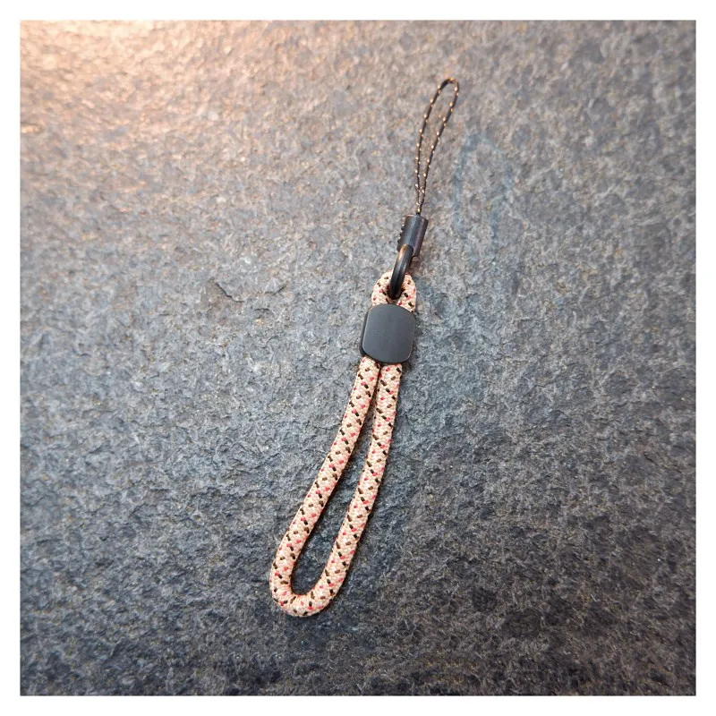 short lanyard strap for mobile phone accessories straps keychain lanyard for keys lanyards cord to hang the mobile landyard free global shipping