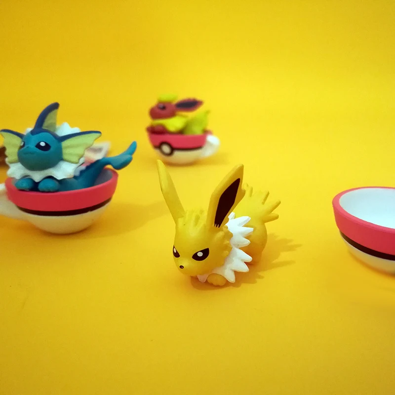 Экшн фигурка TAKARA Pikachu Eevee Покемон большая голова кукла сон эльф серия мяч детская