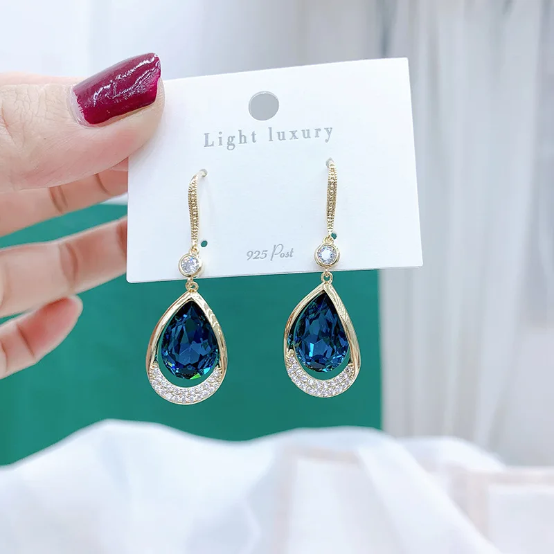 Элегантные темпераментные плиссированные закрытые туфли в форме капли воды