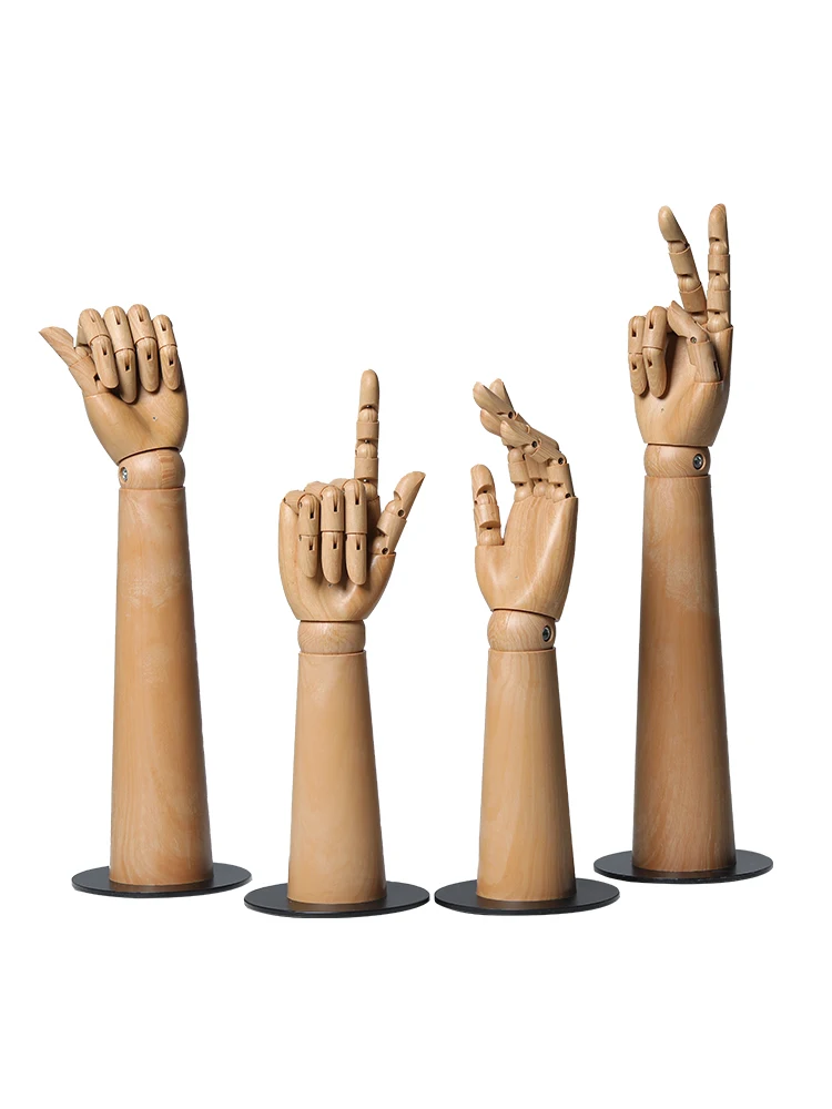 Модель манекен для скетчинга деревянный с зернистой текстурой украшений и