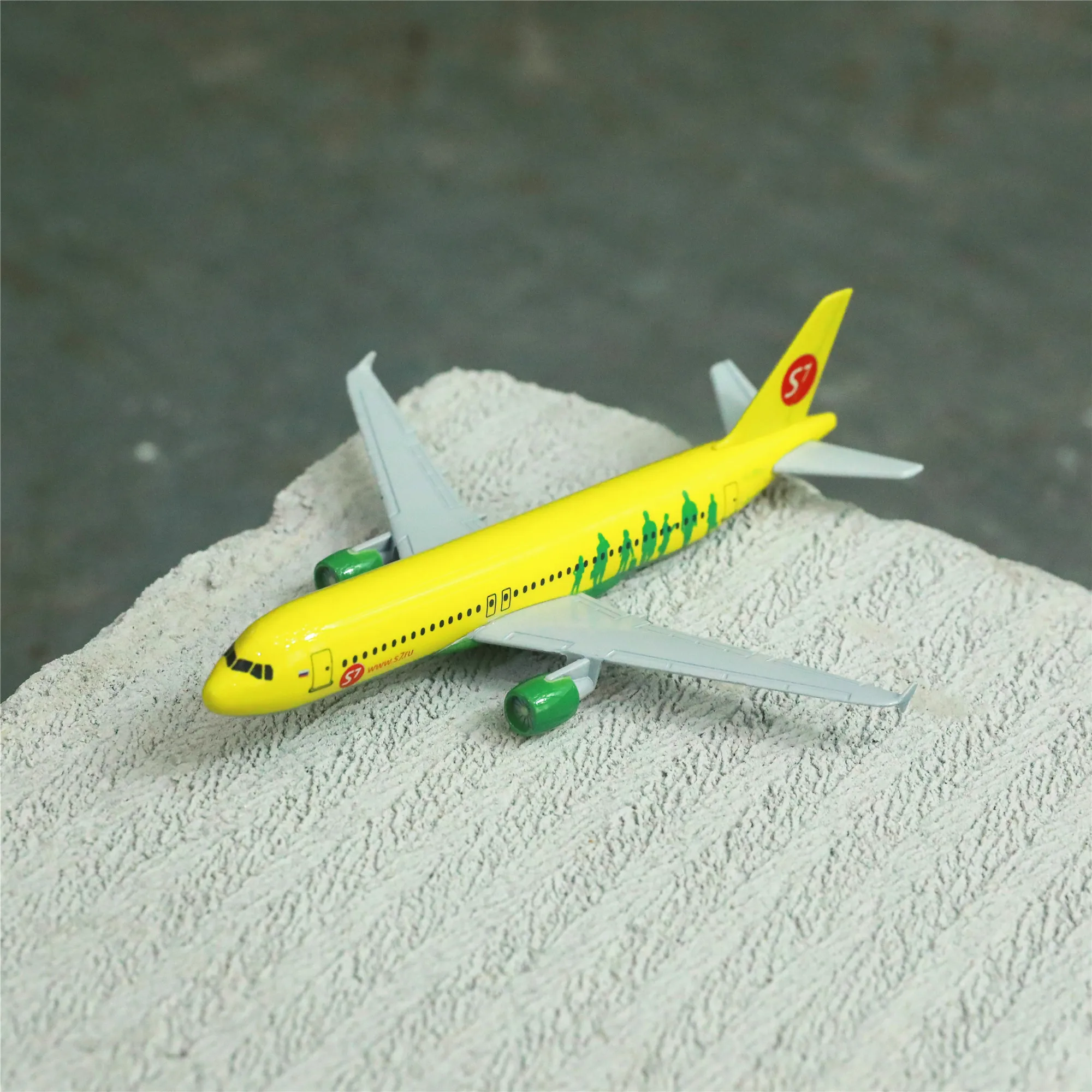 

Russian Siberia Airplane Diecast Aircraft Model 6" Metal Plane Aeroplane Home Office Decor Mini Moto Toys for Children