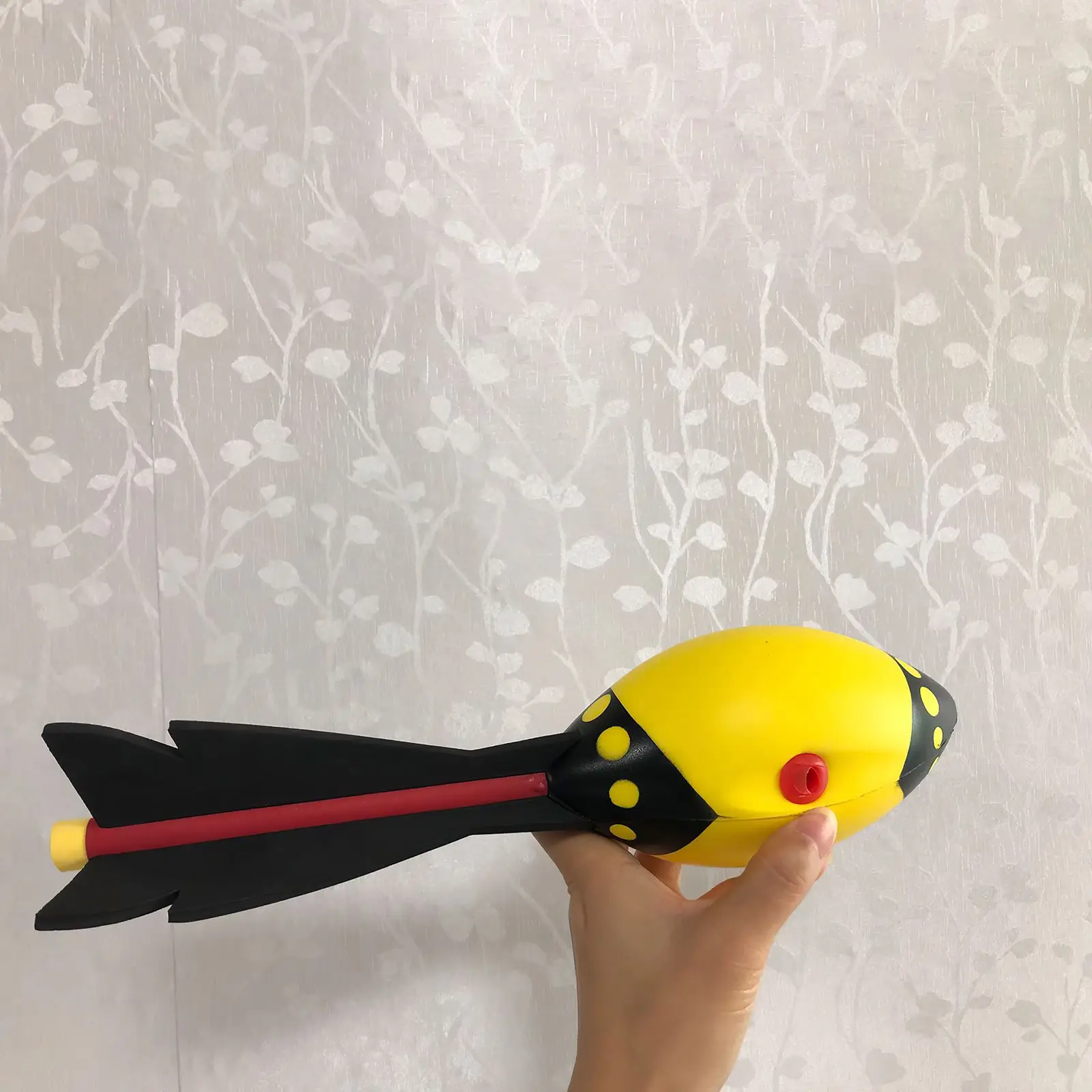 

Outdoor Rocket Dart Toy Kids Fun Foam Throwing Games Rocket Whistle Missile Dart Ball Throw Missile Rocket Hand Throw Game Toys