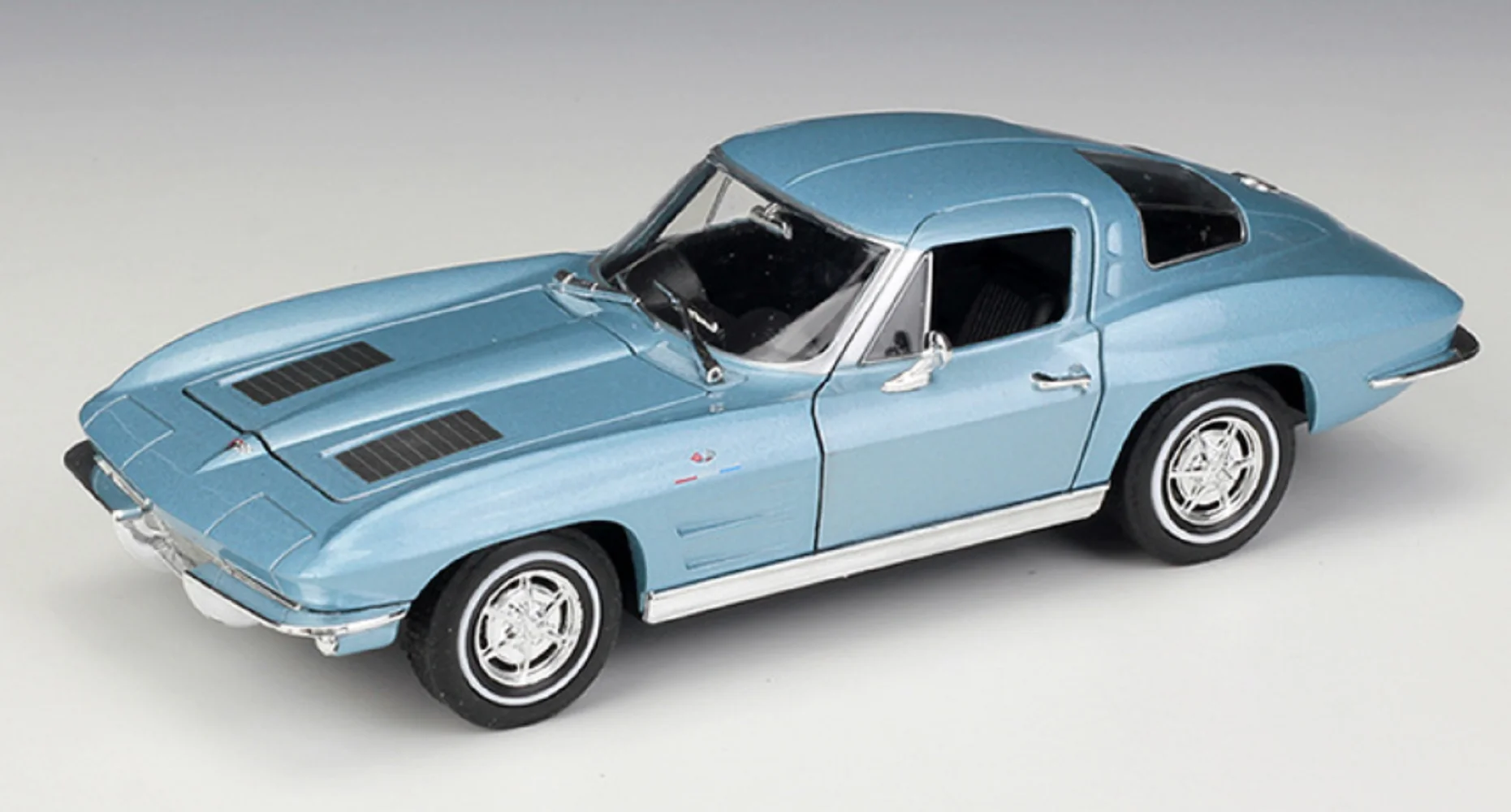 

Welly 1:24 1963 Chevrolet Corvette Diecast Car Model New in Box