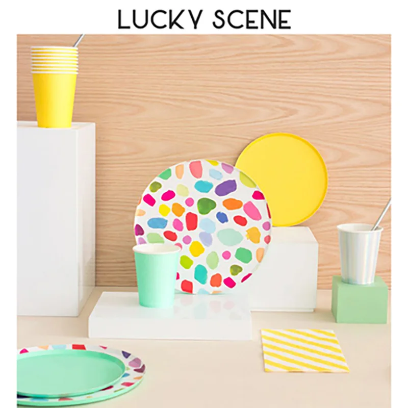 

8Pcs Disposable Tableware Round Hexagonal Painted Plates Cups Wedding Birthday Party Supplies Christmas Decorations S00888