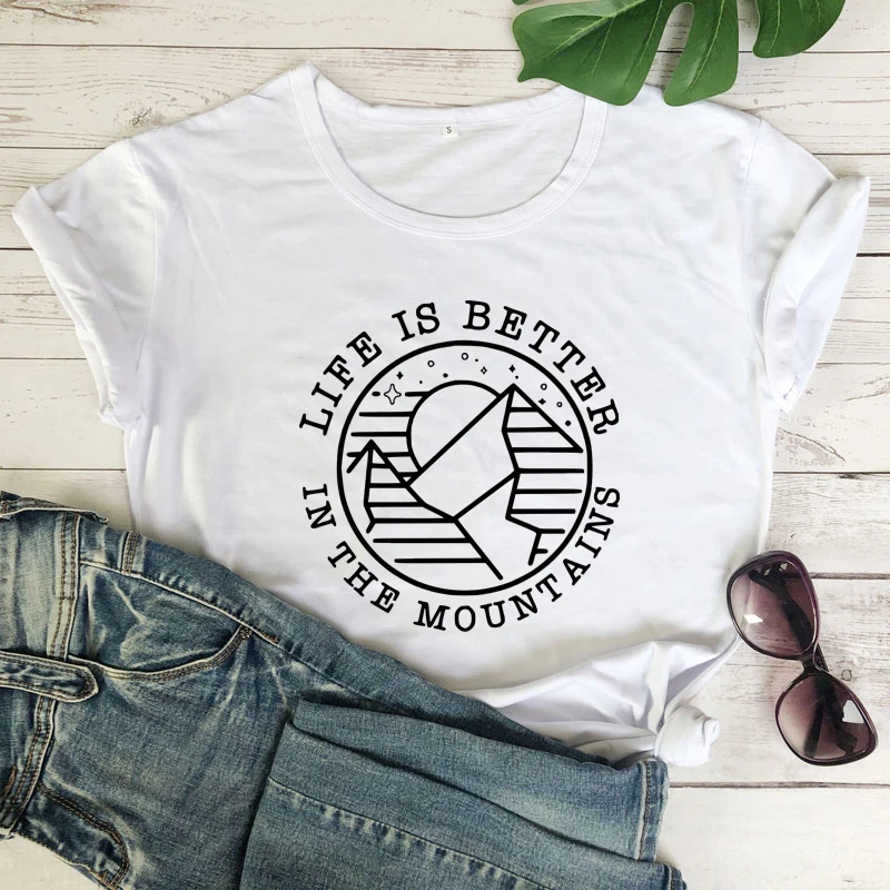 Футболка женская летняя с надписью Life Is Better In The Mountain|Футболки| |