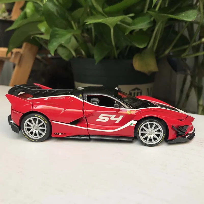 Модель автомобиля Bburago в масштабе 1:32 Ferrari FXX K RAD EVO acousto Optical из сплава|Наземный