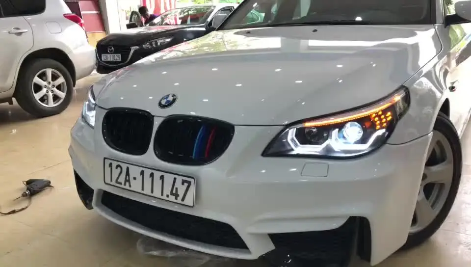 

2003-2007 год, E60 523i 525i 530i, светодиодный ная фара для оригинального автомобиля, галогенного типа JY