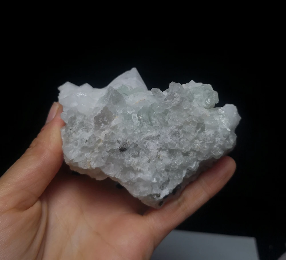

338g NATURAL Crystal Quartz SPECIMENS Form Jiangxi ProvinceCN A1-4