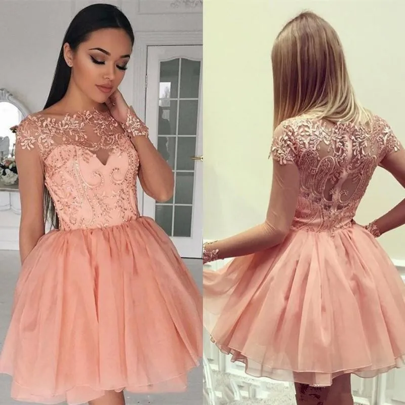 

2020 Short Homecoming Dresses Lace Applique Zipper Back Graduation Party Gowns Sheer Long Sleeves Maid of Honor Bride Dress