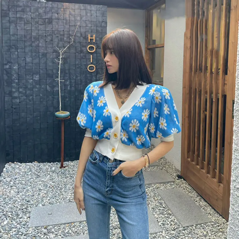 

Embroidered short knitted cardigan 2021 new Korean slim thin ice silk T-shirt