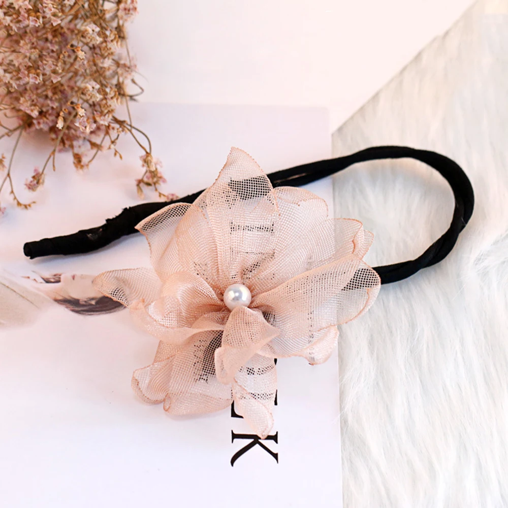 Сладкий элегантный половина булочка твист женщина цветок французский бутон