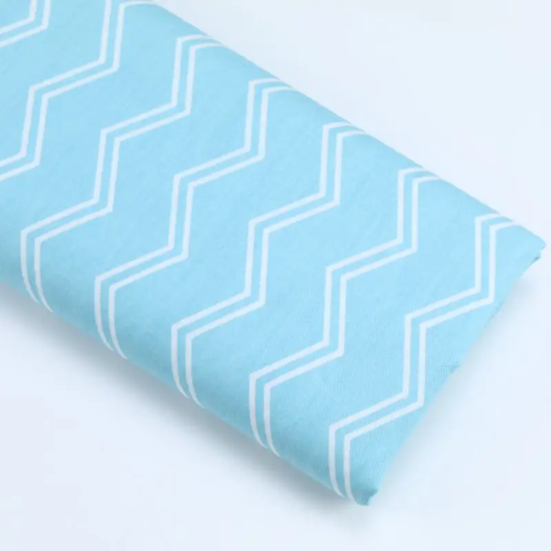 Напечатанные Мультяшные животные 100% хлопок ткань для изготовления одежды